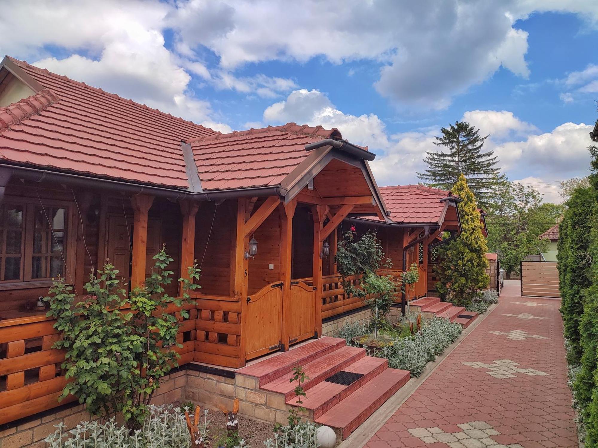 Eko Apartmani Backi Petrovac Exteriör bild