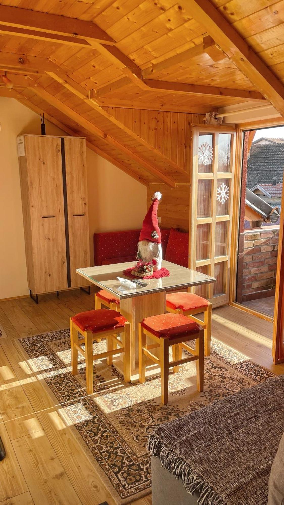 Eko Apartmani Backi Petrovac Exteriör bild
